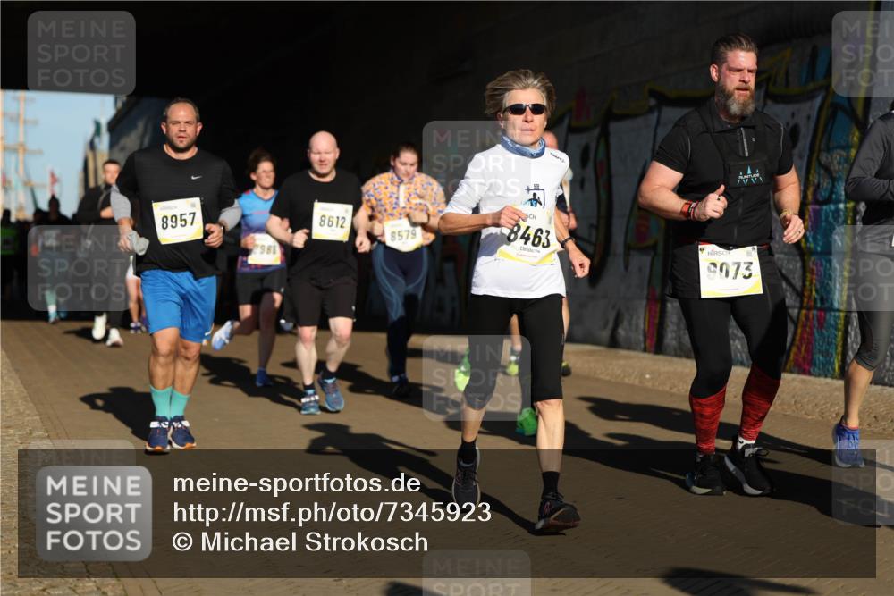 06.10.2024 - 19. swb-Marathon Bremen Michael Strokosch http://msf.ph/oto/7345923 06.10.2024 10:18:55 Laufen 8957, 2981, 8612, 8579, 8463, 9073 meine-sportfotos.de