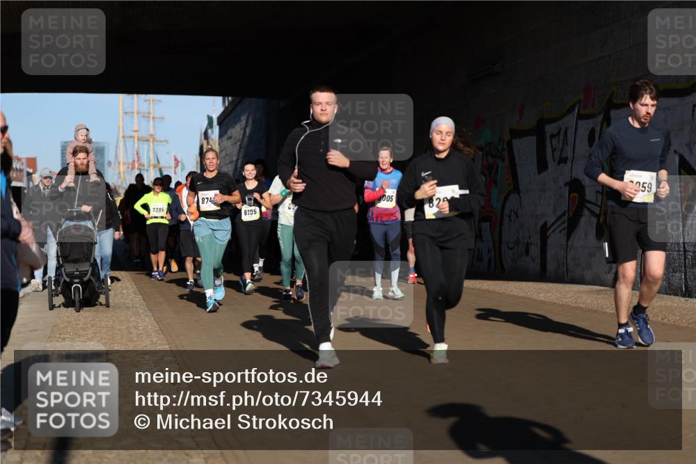 06.10.2024 - 19. swb-Marathon Bremen Michael Strokosch http://msf.ph/oto/7345944 06.10.2024 10:18:58 Laufen 874, 3005, 829, 7395, 8195, 259 meine-sportfotos.de