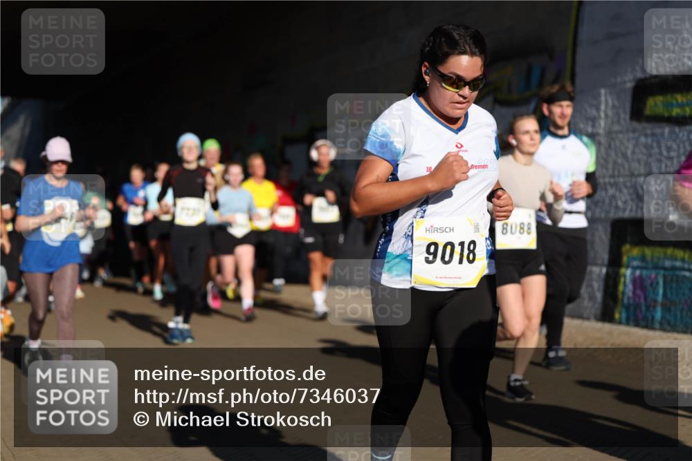06.10.2024 - 19. swb-Marathon Bremen Michael Strokosch http://msf.ph/oto/7346037 06.10.2024 10:19:23 Laufen 18, 9018, 8088 meine-sportfotos.de