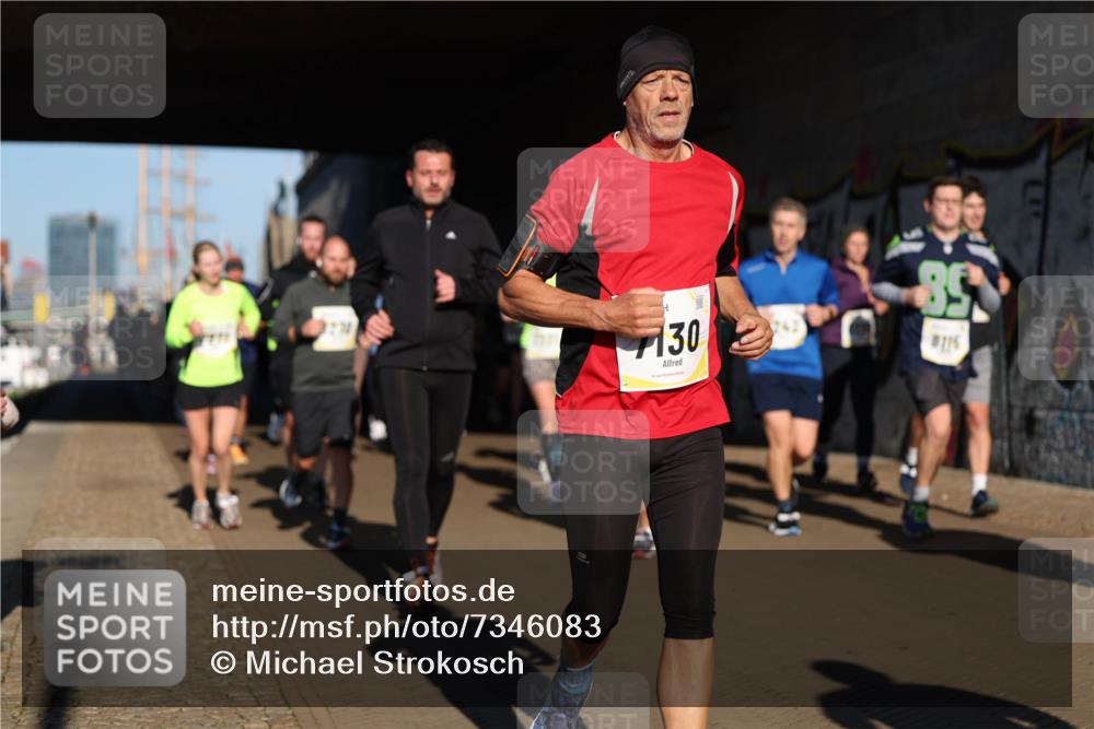 06.10.2024 - 19. swb-Marathon Bremen Michael Strokosch http://msf.ph/oto/7346083 06.10.2024 10:19:31 Laufen 130, 85, 115 meine-sportfotos.de