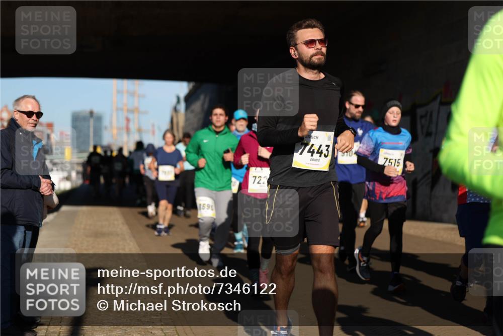 06.10.2024 - 19. swb-Marathon Bremen Michael Strokosch http://msf.ph/oto/7346122 06.10.2024 10:19:38 Laufen 169, 722, 7443, 7515 meine-sportfotos.de