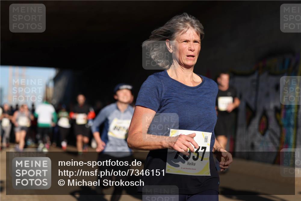 06.10.2024 - 19. swb-Marathon Bremen Michael Strokosch http://msf.ph/oto/7346151 06.10.2024 10:19:44 Laufen 337, 19 meine-sportfotos.de