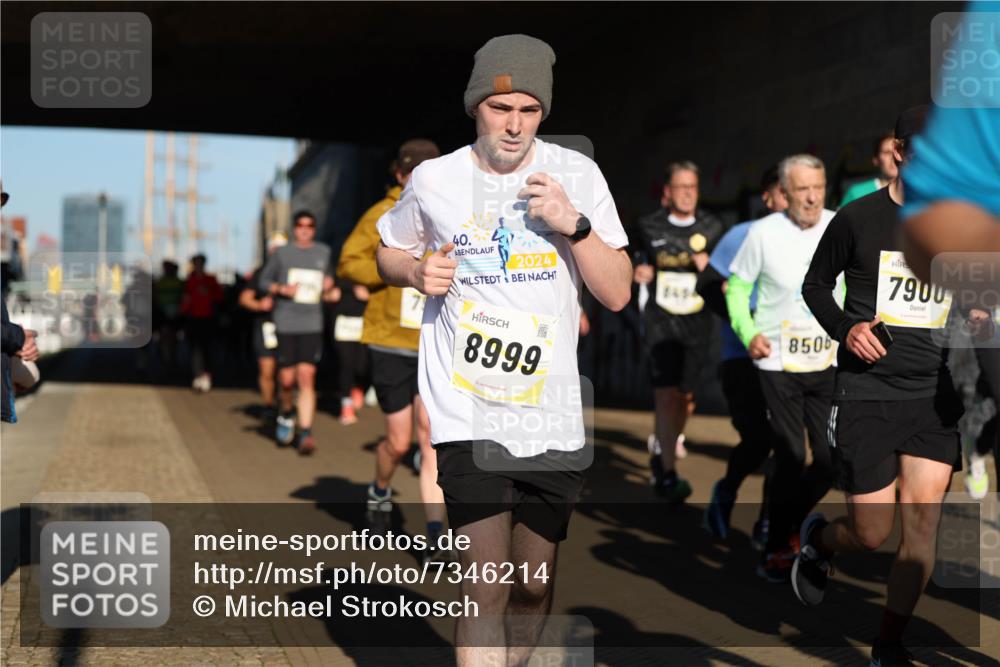 06.10.2024 - 19. swb-Marathon Bremen Michael Strokosch http://msf.ph/oto/7346214 06.10.2024 10:19:58 Laufen 40, 2, 2024, 8454, 8999, 8506, 7900 meine-sportfotos.de