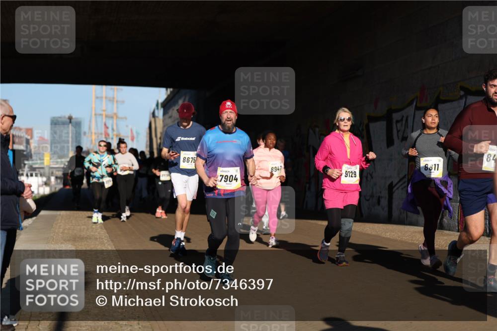 06.10.2024 - 19. swb-Marathon Bremen Michael Strokosch http://msf.ph/oto/7346397 06.10.2024 10:20:36 Laufen 8675, 7904, 8947, 9129, 8811, 84 meine-sportfotos.de
