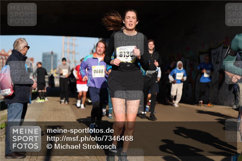 06.10.2024 - 19. swb-Marathon Bremen Michael Strokosch http://msf.ph/oto/7346468 06.10.2024 10:20:52 Laufen 0666, 0, 8130 meine-sportfotos.de