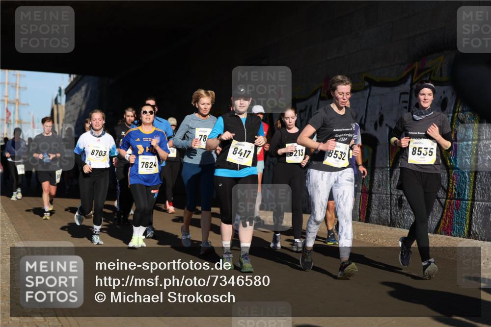 06.10.2024 - 19. swb-Marathon Bremen Michael Strokosch http://msf.ph/oto/7346580 06.10.2024 10:21:16 Laufen 8703, 7624, 78, 8417, 213, 2024, 6, 8532, 8535 meine-sportfotos.de
