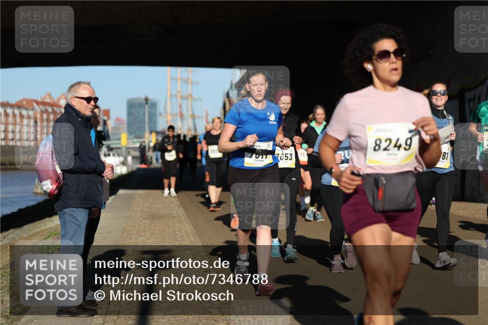 06.10.2024 - 19. swb-Marathon Bremen Michael Strokosch http://msf.ph/oto/7346788 06.10.2024 10:21:51 Laufen 78177653, 8249, 181 meine-sportfotos.de