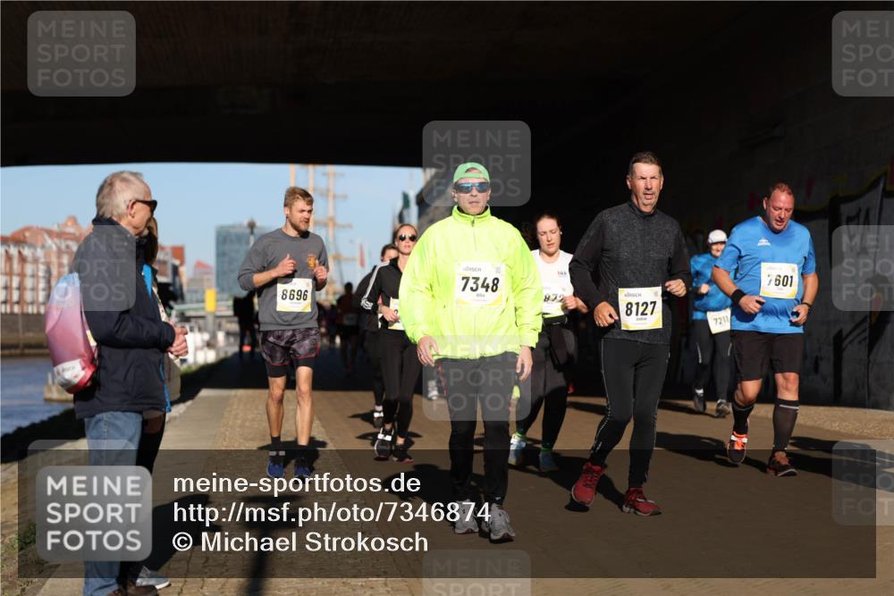 06.10.2024 - 19. swb-Marathon Bremen Michael Strokosch http://msf.ph/oto/7346874 06.10.2024 10:22:08 Laufen 8696, 7348, 8127, 7211, 7601 meine-sportfotos.de