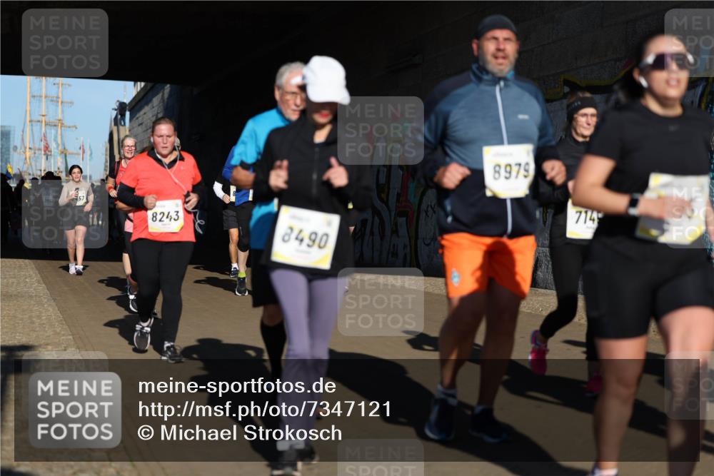 06.10.2024 - 19. swb-Marathon Bremen Michael Strokosch http://msf.ph/oto/7347121 06.10.2024 10:23:08 Laufen 7557, 8243, 8490, 8979, 2, 714 meine-sportfotos.de