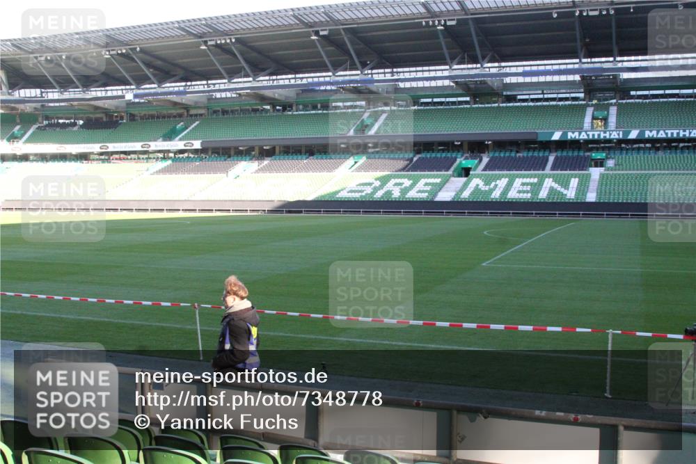 06.10.2024 - 19. swb-Marathon Bremen Yannick Fuchs http://msf.ph/oto/7348778 06.10.2024 10:15:01 Laufen im Stadion 41, 8350, 8395, 8396, 8667 meine-sportfotos.de