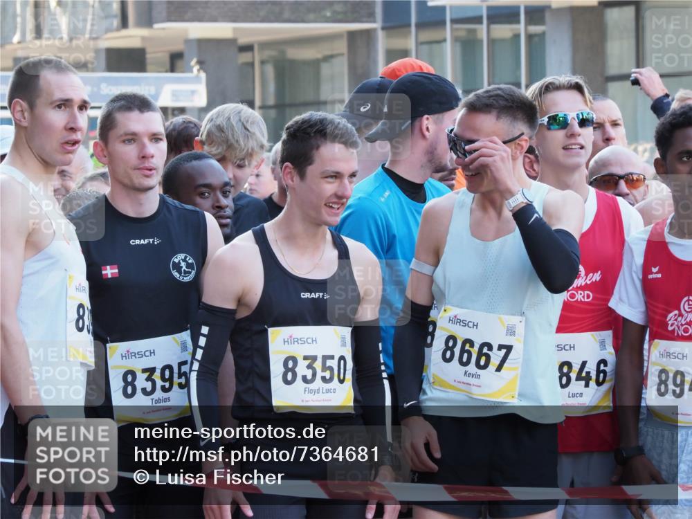 06.10.2024 - 19. swb-Marathon Bremen Luisa Fischer http://msf.ph/oto/7364681 06.10.2024 09:51:30 Allgemein zum Event 8, 8395, 19, 8350, 19, 8667, 846, 89, 18 meine-sportfotos.de