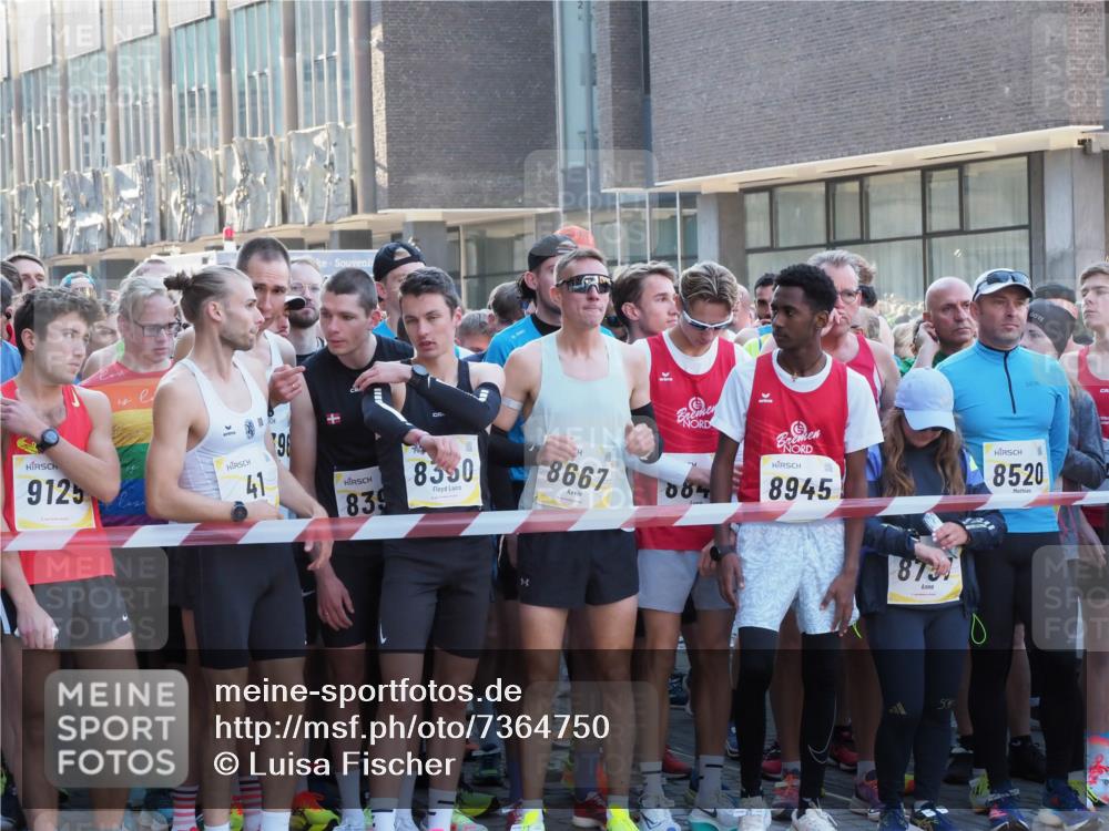06.10.2024 - 19. swb-Marathon Bremen Luisa Fischer http://msf.ph/oto/7364750 06.10.2024 09:52:36 Allgemein zum Event 9125, 41, 96, 839, 8350, 8667, 8945, 873, 8520, 50 meine-sportfotos.de