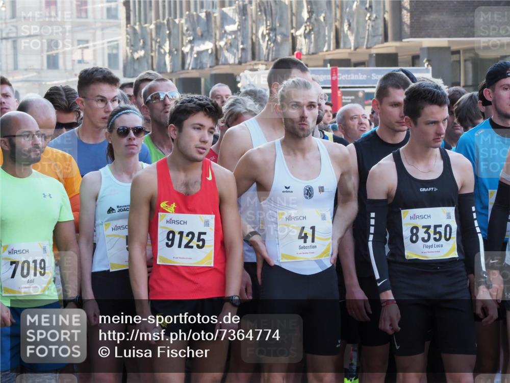 06.10.2024 - 19. swb-Marathon Bremen Luisa Fischer http://msf.ph/oto/7364774 06.10.2024 09:53:25 Allgemein zum Event 7019, 9125, 41, 8350 meine-sportfotos.de