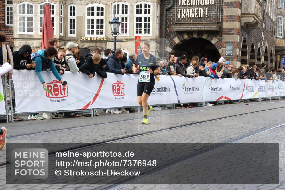 06.10.2024 - 19. swb-Marathon Bremen Strokosch-Dieckow http://msf.ph/oto/7376948 06.10.2024 14:06:52 Ziel 960, 1052, 2647, 2689, 2889, 3055, 3405, 3619, 4686, 4714, 4776, 5164, 5237, 5385, 6144, 6229, 6372, 6750 meine-sportfotos.de