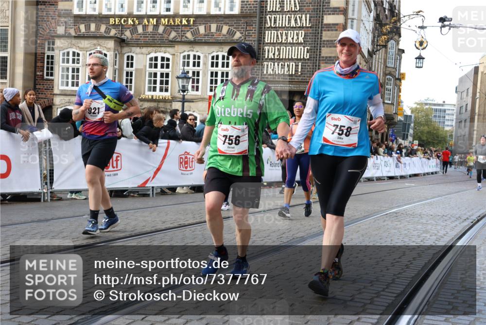 06.10.2024 - 19. swb-Marathon Bremen Strokosch-Dieckow http://msf.ph/oto/7377767 06.10.2024 14:07:28 Ziel 756, 758, 921, 1378, 2290, 2426, 2432, 3813, 4079, 5131, 5132, 5608, 5655, 5907 meine-sportfotos.de
