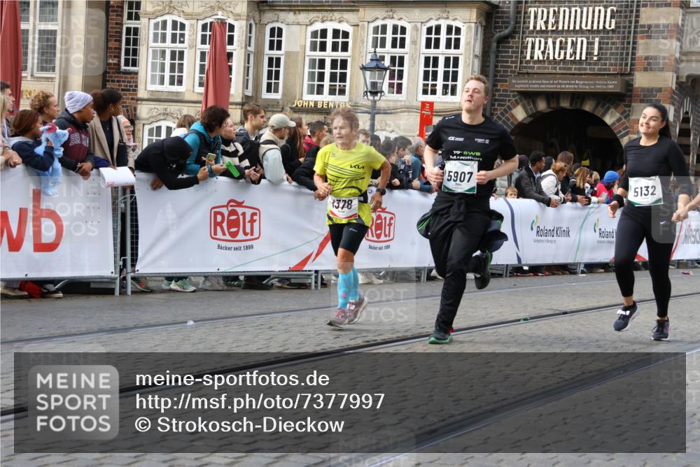 06.10.2024 - 19. swb-Marathon Bremen Strokosch-Dieckow http://msf.ph/oto/7377997 06.10.2024 14:07:41 Ziel 866, 1378, 2432, 3118, 3715, 4459, 4513, 5131, 5132, 5249, 5321, 5907, 6714 meine-sportfotos.de