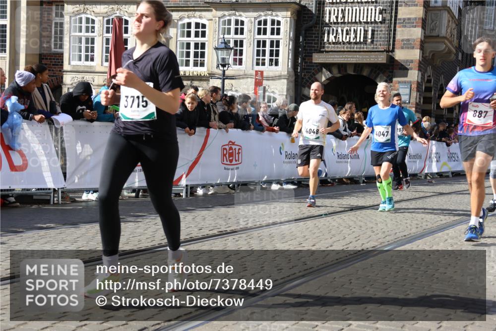 06.10.2024 - 19. swb-Marathon Bremen Strokosch-Dieckow http://msf.ph/oto/7378449 06.10.2024 14:07:58 Ziel 887, 2433, 3019, 3118, 3553, 3715, 4047, 4048, 4269, 4513, 6283 meine-sportfotos.de
