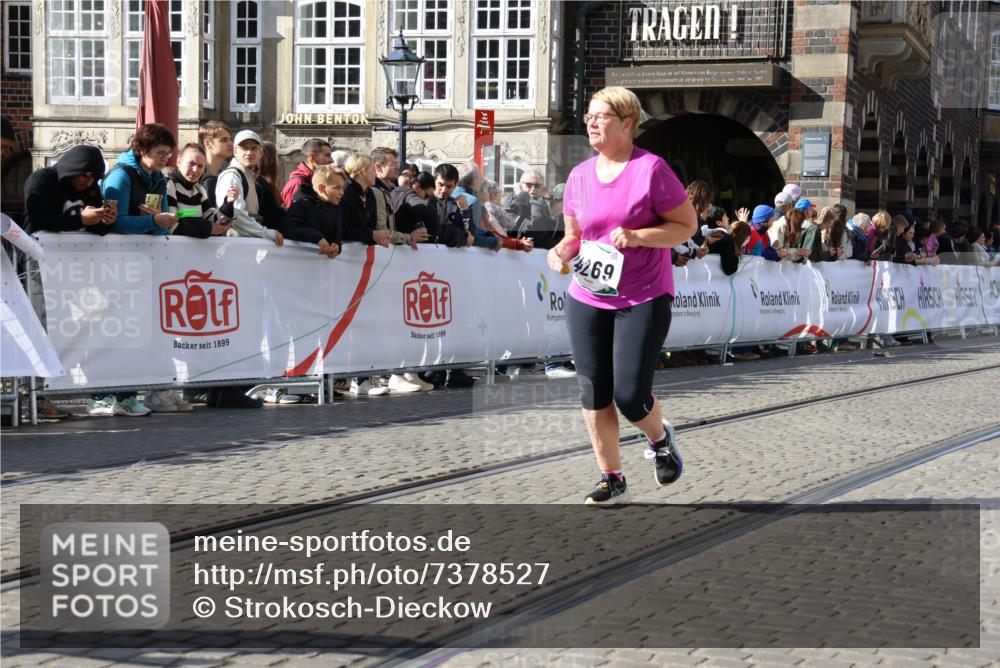 06.10.2024 - 19. swb-Marathon Bremen Strokosch-Dieckow http://msf.ph/oto/7378527 06.10.2024 14:08:03 Ziel 887, 2433, 2628, 3019, 3553, 4047, 4048, 4269, 6283 meine-sportfotos.de