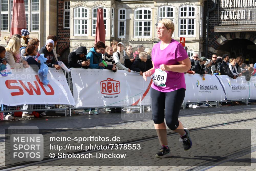 06.10.2024 - 19. swb-Marathon Bremen Strokosch-Dieckow http://msf.ph/oto/7378553 06.10.2024 14:08:04 Ziel 2433, 2628, 3019, 3553, 4047, 4048, 4269, 6283 meine-sportfotos.de
