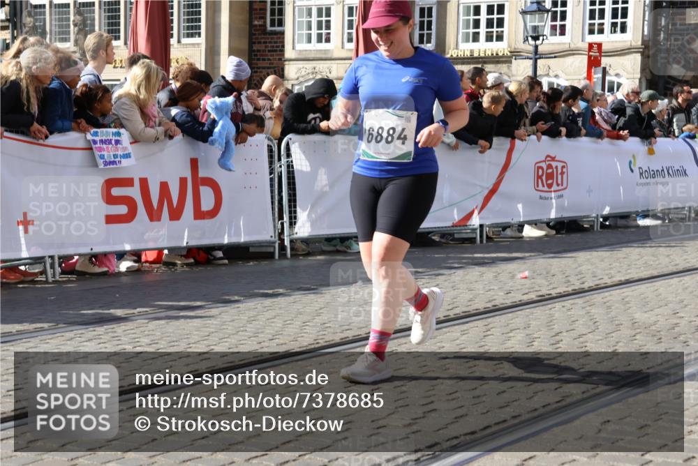 06.10.2024 - 19. swb-Marathon Bremen Strokosch-Dieckow http://msf.ph/oto/7378685 06.10.2024 14:08:24 Ziel 2510, 4634, 4935, 5033, 6884 meine-sportfotos.de