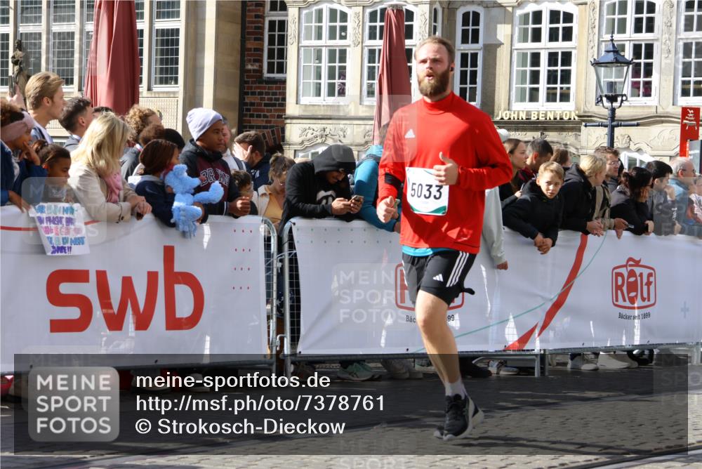 06.10.2024 - 19. swb-Marathon Bremen Strokosch-Dieckow http://msf.ph/oto/7378761 06.10.2024 14:08:32 Ziel 267, 2870, 4634, 4935, 5033, 6023 meine-sportfotos.de