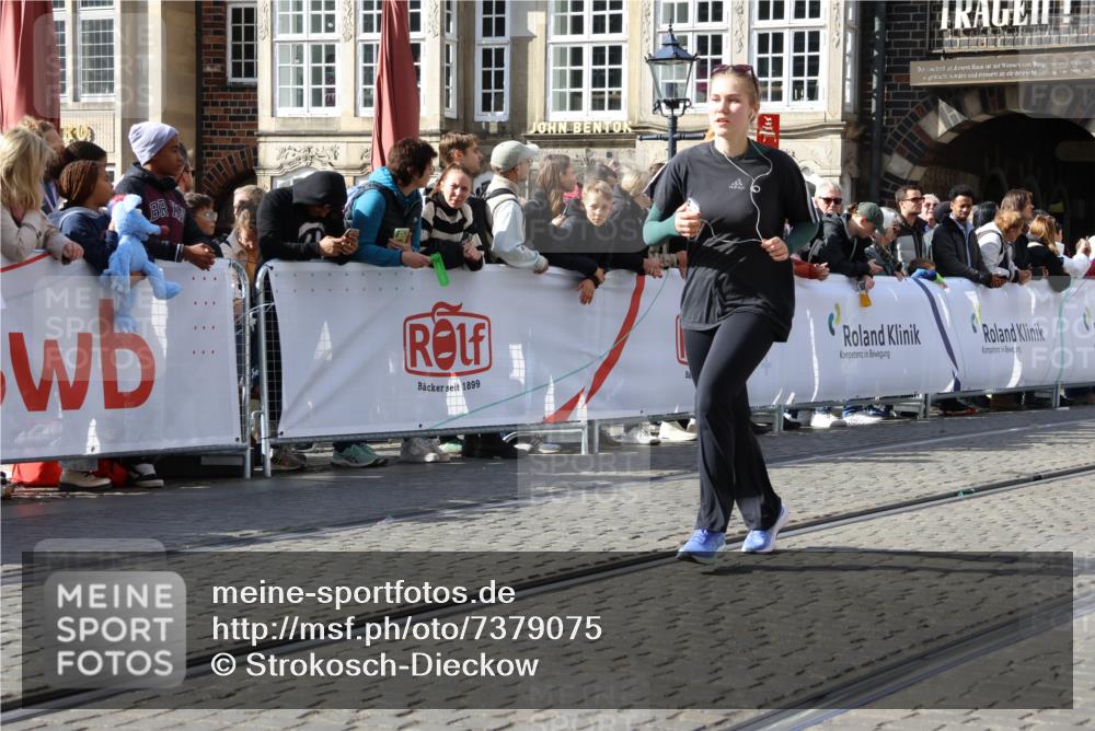06.10.2024 - 19. swb-Marathon Bremen Strokosch-Dieckow http://msf.ph/oto/7379075 06.10.2024 14:08:46 Ziel 267, 2153, 2870, 3227, 3480, 4560, 5266, 5422, 5517, 6023 meine-sportfotos.de