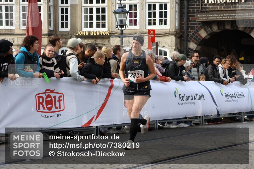 06.10.2024 - 19. swb-Marathon Bremen Strokosch-Dieckow http://msf.ph/oto/7380219 06.10.2024 14:09:23 Ziel 1262, 2218, 2651, 2932, 3768, 3848, 3915, 3986, 4345, 5236, 5519, 6753 meine-sportfotos.de