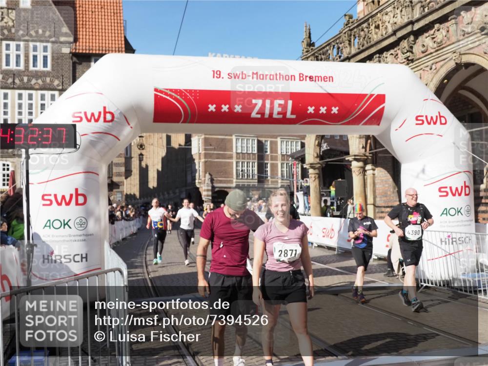 06.10.2024 - 19. swb-Marathon Bremen Luisa Fischer http://msf.ph/oto/7394526 06.10.2024 14:02:37 Ziel 2357, 2362, 3419, 3513, 3562, 4390, 5178, 5841, 5980 meine-sportfotos.de
