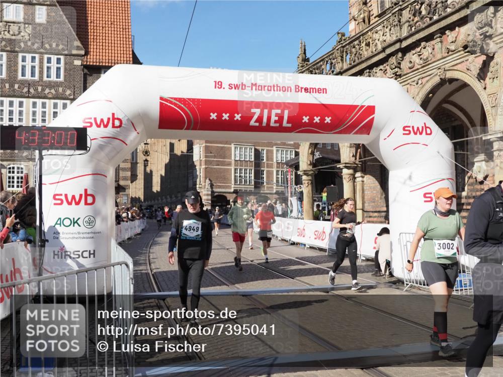 06.10.2024 - 19. swb-Marathon Bremen Luisa Fischer http://msf.ph/oto/7395041 06.10.2024 14:03:00 Ziel 119, 152, 844, 1610, 2229, 3002, 4020, 4199, 4326, 4949, 5008, 5274, 5405, 5484, 5597 meine-sportfotos.de