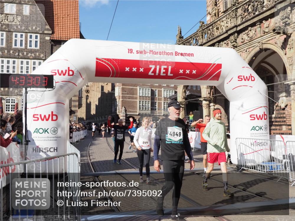 06.10.2024 - 19. swb-Marathon Bremen Luisa Fischer http://msf.ph/oto/7395092 06.10.2024 14:03:03 Ziel 119, 152, 844, 2229, 3002, 4020, 4199, 4949, 5008, 5274, 5405, 5484 meine-sportfotos.de
