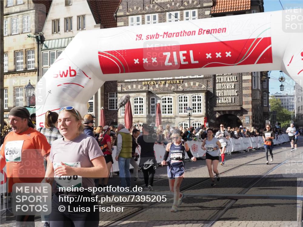 06.10.2024 - 19. swb-Marathon Bremen Luisa Fischer http://msf.ph/oto/7395205 06.10.2024 14:03:31 Ziel 1180, 1636, 2394, 2506, 2508, 3864, 4006, 4901 meine-sportfotos.de