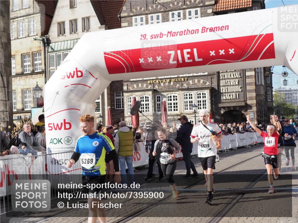 06.10.2024 - 19. swb-Marathon Bremen Luisa Fischer http://msf.ph/oto/7395900 06.10.2024 14:03:49 Ziel 961, 1213, 3025, 3841, 4250, 4959, 5269, 5579 meine-sportfotos.de