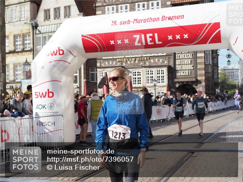 06.10.2024 - 19. swb-Marathon Bremen Luisa Fischer http://msf.ph/oto/7396057 06.10.2024 14:03:56 Ziel 1213, 3025, 4287, 5046, 5089 meine-sportfotos.de