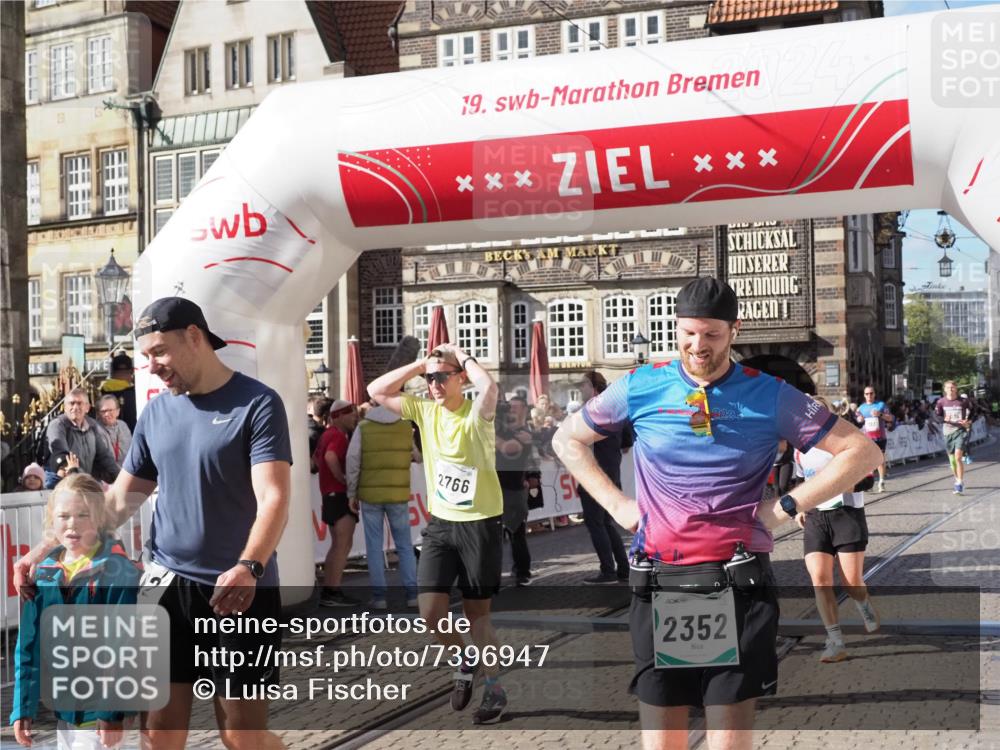 06.10.2024 - 19. swb-Marathon Bremen Luisa Fischer http://msf.ph/oto/7396947 06.10.2024 14:04:24 Ziel 467, 792, 1034, 2352, 2387, 2766, 3964, 5206, 5680, 6485 meine-sportfotos.de