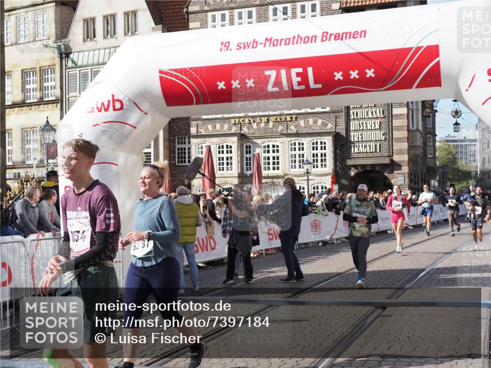 06.10.2024 - 19. swb-Marathon Bremen Luisa Fischer http://msf.ph/oto/7397184 06.10.2024 14:04:35 Ziel 792, 934, 1034, 2776, 5261, 6002, 6337 meine-sportfotos.de
