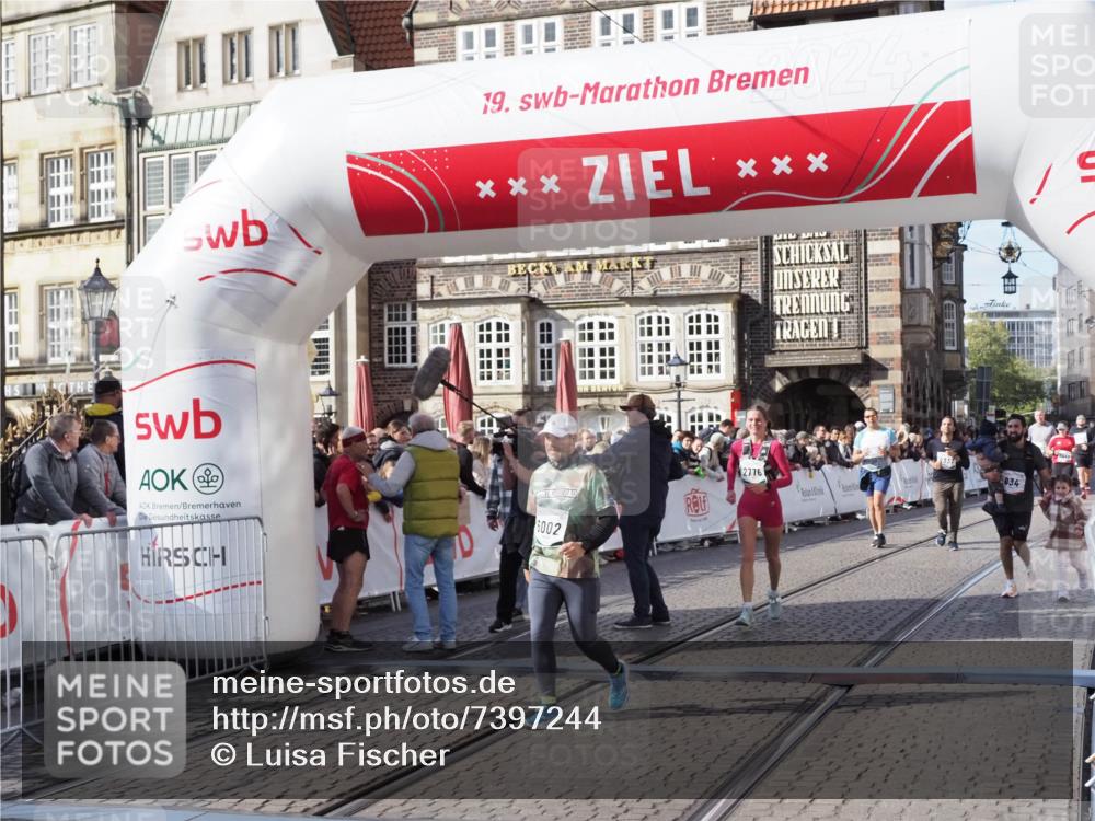 06.10.2024 - 19. swb-Marathon Bremen Luisa Fischer http://msf.ph/oto/7397244 06.10.2024 14:04:37 Ziel 934, 2776, 4055, 5261, 6002, 6337 meine-sportfotos.de