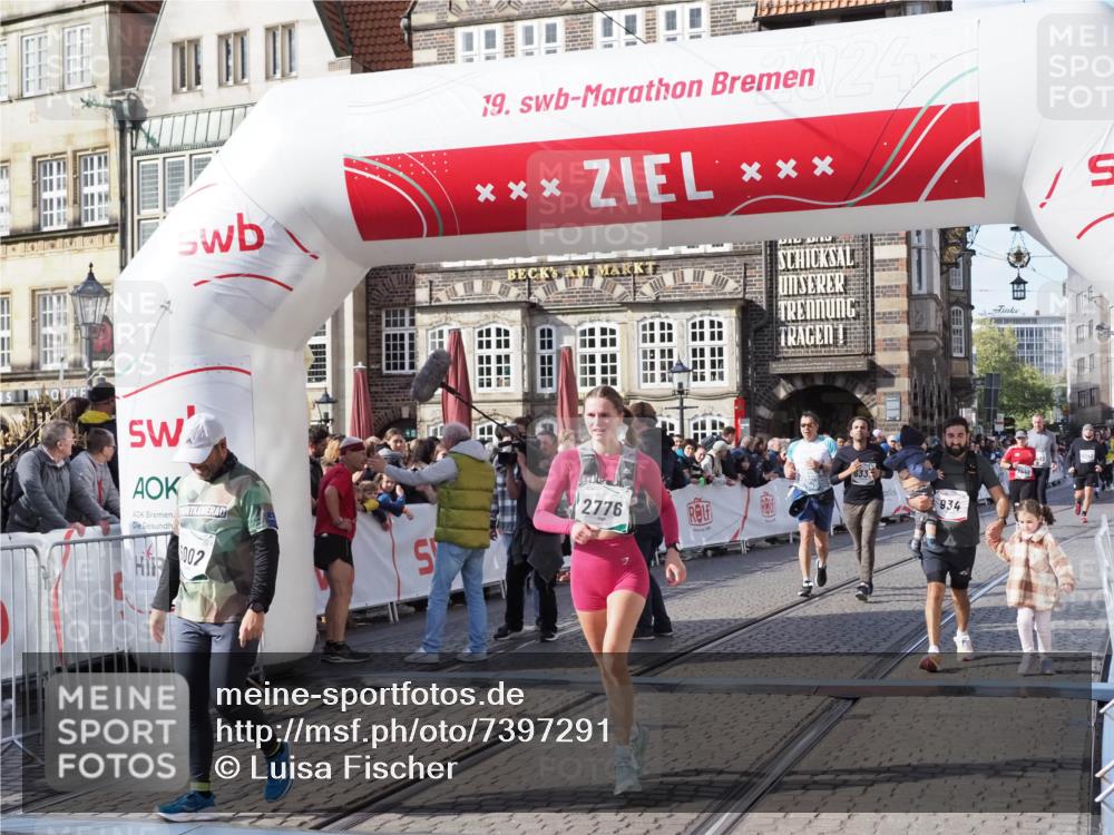 06.10.2024 - 19. swb-Marathon Bremen Luisa Fischer http://msf.ph/oto/7397291 06.10.2024 14:04:39 Ziel 934, 2776, 3448, 4055, 5261, 6002, 6337 meine-sportfotos.de