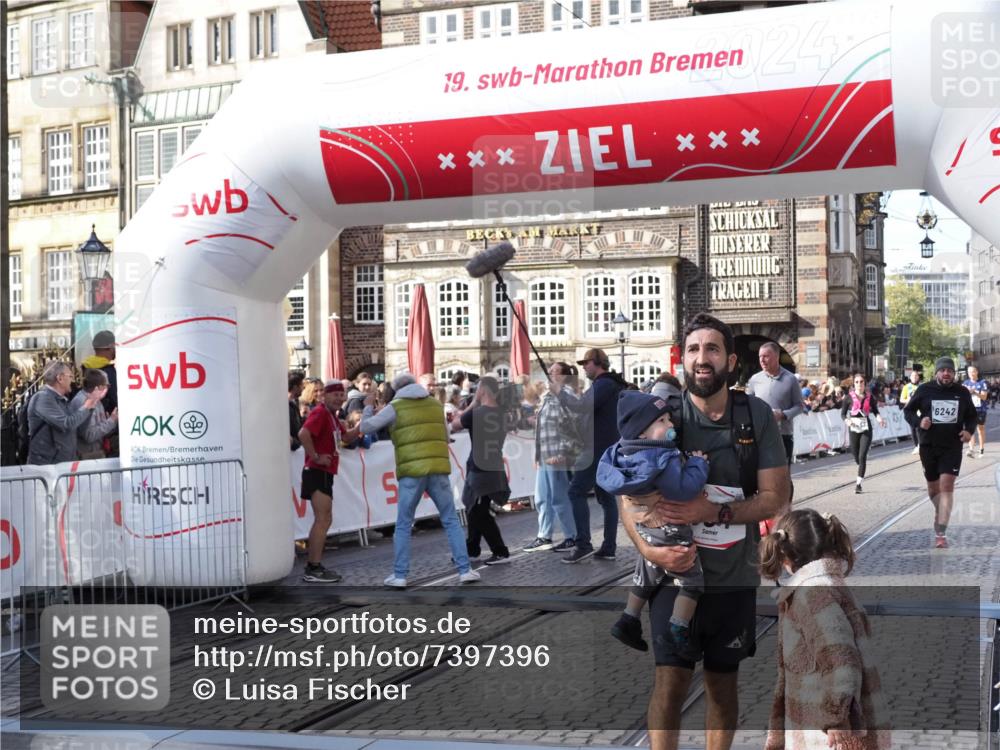 06.10.2024 - 19. swb-Marathon Bremen Luisa Fischer http://msf.ph/oto/7397396 06.10.2024 14:04:45 Ziel 934, 2457, 3448, 4055, 4493, 6242, 6337 meine-sportfotos.de