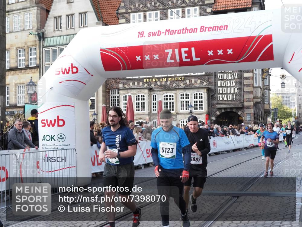 06.10.2024 - 19. swb-Marathon Bremen Luisa Fischer http://msf.ph/oto/7398070 06.10.2024 14:05:10 Ziel 1667, 3941, 4282, 4954, 5123, 5280, 5355, 5386, 5431, 6122 meine-sportfotos.de