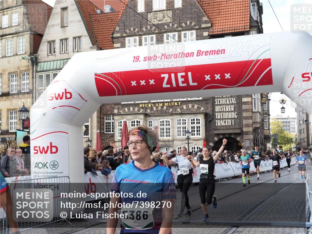 06.10.2024 - 19. swb-Marathon Bremen Luisa Fischer http://msf.ph/oto/7398270 06.10.2024 14:05:15 Ziel 725, 1614, 1667, 2534, 3941, 4954, 5355, 5363, 5386, 6122 meine-sportfotos.de