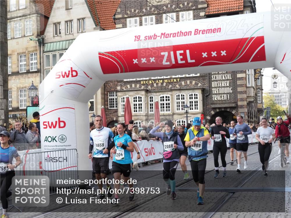 06.10.2024 - 19. swb-Marathon Bremen Luisa Fischer http://msf.ph/oto/7398753 06.10.2024 14:05:35 Ziel 1161, 2133, 2563, 2774, 2868, 2869, 3684, 4081, 5204, 6343, 6659, 6851, 6917 meine-sportfotos.de