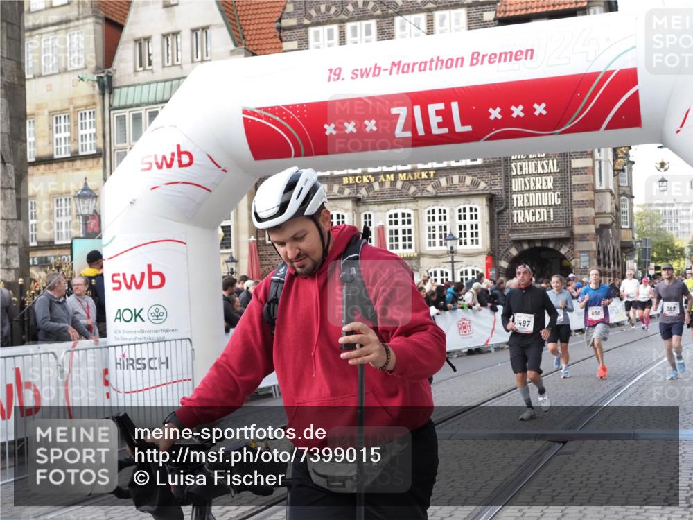 06.10.2024 - 19. swb-Marathon Bremen Luisa Fischer http://msf.ph/oto/7399015 06.10.2024 14:05:46 Ziel 362, 968, 1143, 1424, 1497, 1532, 5583 meine-sportfotos.de