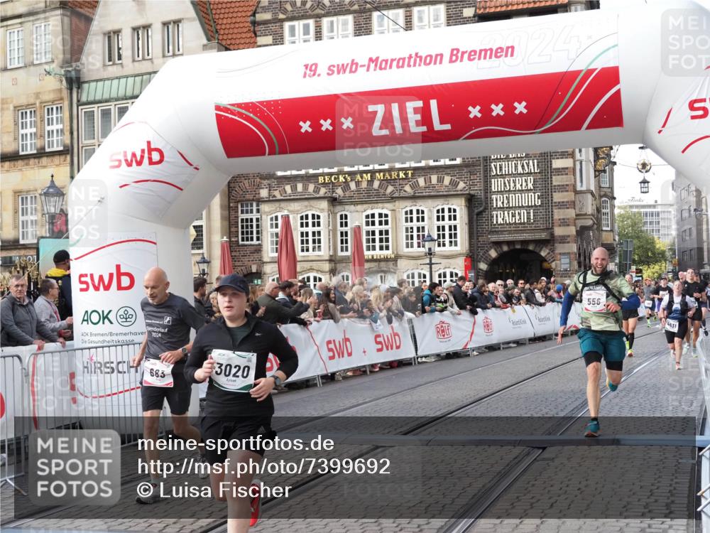06.10.2024 - 19. swb-Marathon Bremen Luisa Fischer http://msf.ph/oto/7399692 06.10.2024 14:06:07 Ziel 556, 683, 712, 1036, 1037, 3020, 3435, 4631, 5467, 5992, 5993 meine-sportfotos.de