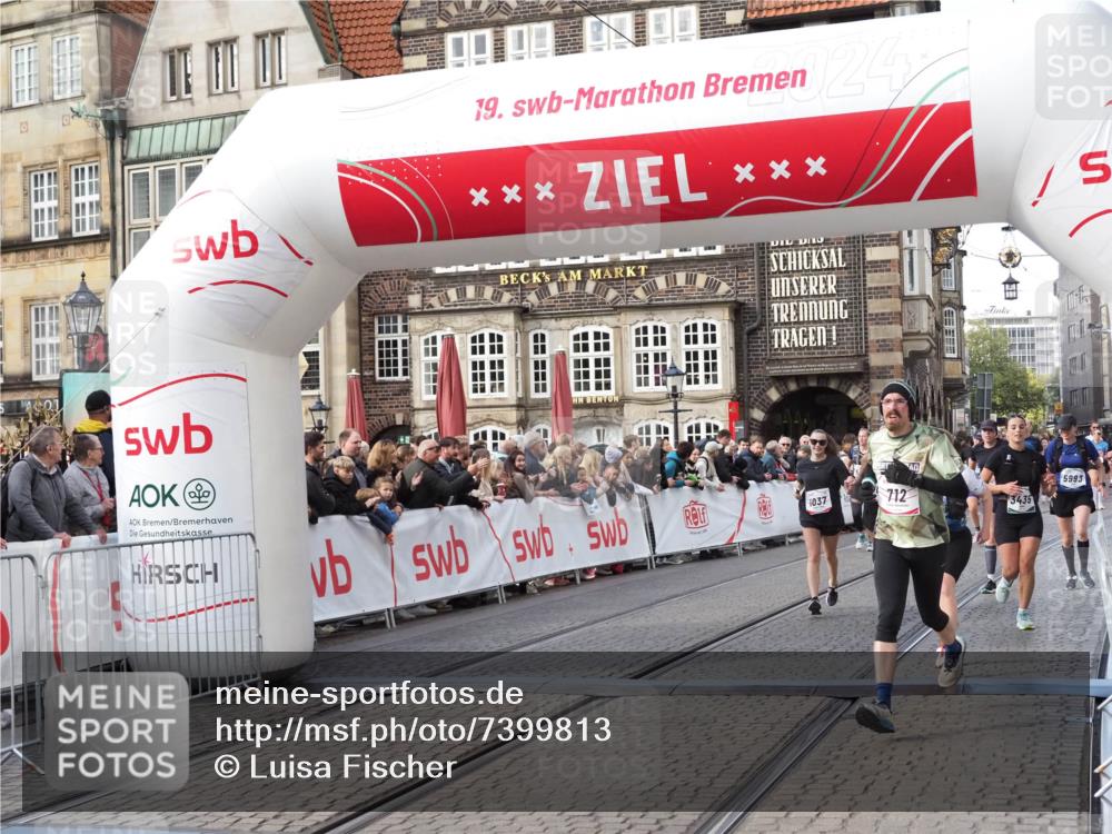 06.10.2024 - 19. swb-Marathon Bremen Luisa Fischer http://msf.ph/oto/7399813 06.10.2024 14:06:10 Ziel 556, 683, 712, 1036, 1037, 1193, 1483, 3020, 3096, 3435, 3438, 4631, 5378, 5710, 5992, 5993, 6057, 6059 meine-sportfotos.de