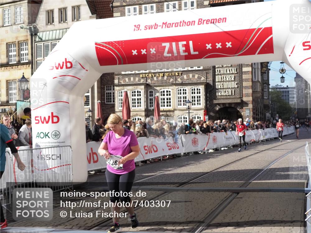 06.10.2024 - 19. swb-Marathon Bremen Luisa Fischer http://msf.ph/oto/7403307 06.10.2024 14:08:10 Ziel 2433, 4047, 4048, 4269, 6283 meine-sportfotos.de