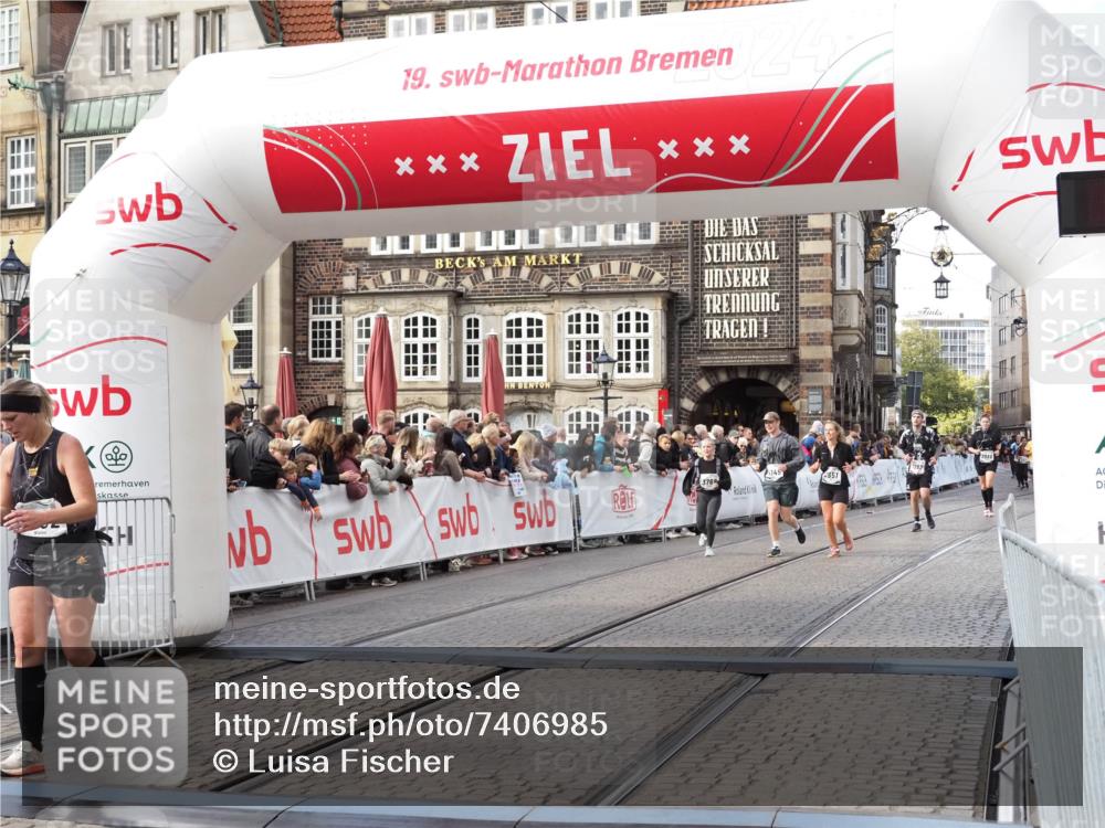 06.10.2024 - 19. swb-Marathon Bremen Luisa Fischer http://msf.ph/oto/7406985 06.10.2024 14:09:31 Ziel 2651, 2932, 3768, 3986, 4345, 6753 meine-sportfotos.de