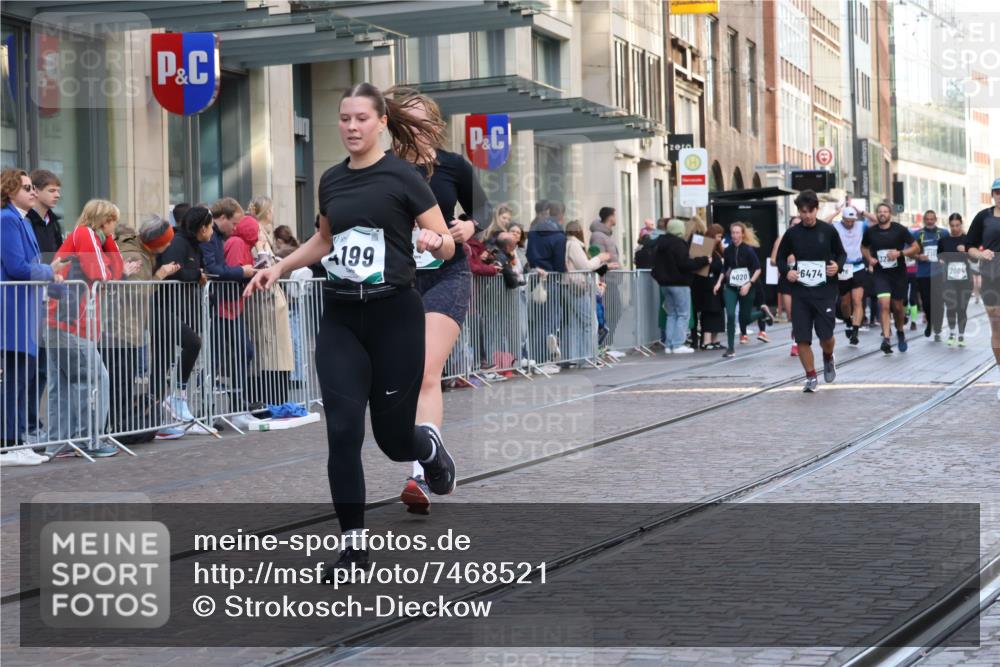 06.10.2024 - 19. swb-Marathon Bremen Strokosch-Dieckow http://msf.ph/oto/7468521 06.10.2024 14:02:42 Laufen 119, 152, 167, 516, 820, 844, 1610, 1636, 2004, 2102, 2229, 2394, 2506, 2508, 2593, 3002, 3009, 3233, 3234, 3669, 3864, 4020, 4199, 4220, 4254, 4326, 4949, 5008, 5274, 5405, 5484, 5597, 5826, 6253, 6474 meine-sportfotos.de