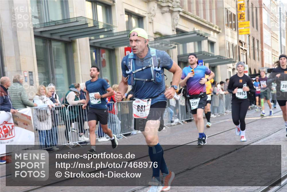 06.10.2024 - 19. swb-Marathon Bremen Strokosch-Dieckow http://msf.ph/oto/7468976 06.10.2024 14:03:57 Laufen 467, 661, 792, 934, 1034, 1214, 2189, 2352, 2387, 2612, 2745, 2766, 2776, 2838, 3448, 3741, 3908, 3952, 3953, 3964, 3978, 4055, 4392, 4493, 4544, 4639, 4720, 5206, 5261, 5479, 5680, 6002, 6242, 6337, 6485 meine-sportfotos.de
