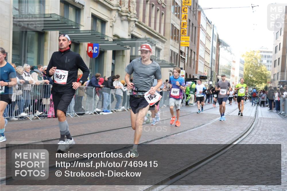 06.10.2024 - 19. swb-Marathon Bremen Strokosch-Dieckow http://msf.ph/oto/7469415 06.10.2024 14:05:27 Laufen 362, 556, 683, 712, 968, 1036, 1037, 1143, 1193, 1424, 1483, 1497, 1532, 2659, 2704, 2774, 3020, 3096, 3435, 3438, 3684, 4631, 5378, 5467, 5583, 5710, 5712, 5992, 5993, 6057, 6059, 6292, 6400 meine-sportfotos.de