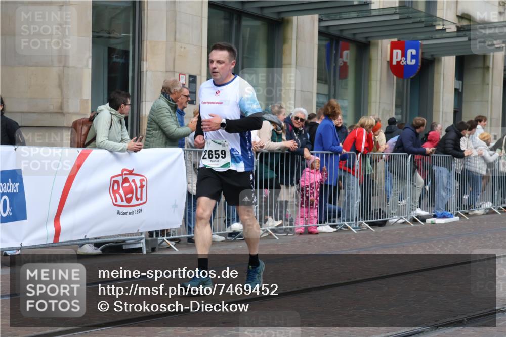 06.10.2024 - 19. swb-Marathon Bremen Strokosch-Dieckow http://msf.ph/oto/7469452 06.10.2024 14:05:34 Laufen 362, 556, 683, 712, 968, 1036, 1037, 1143, 1193, 1424, 1483, 1497, 2291, 2572, 2659, 2704, 2761, 3020, 3096, 3435, 3438, 3574, 3640, 4367, 4488, 4504, 4631, 5378, 5467, 5583, 5710, 5712, 5964, 5992, 5993, 6057, 6059, 6292, 6304, 6400 meine-sportfotos.de